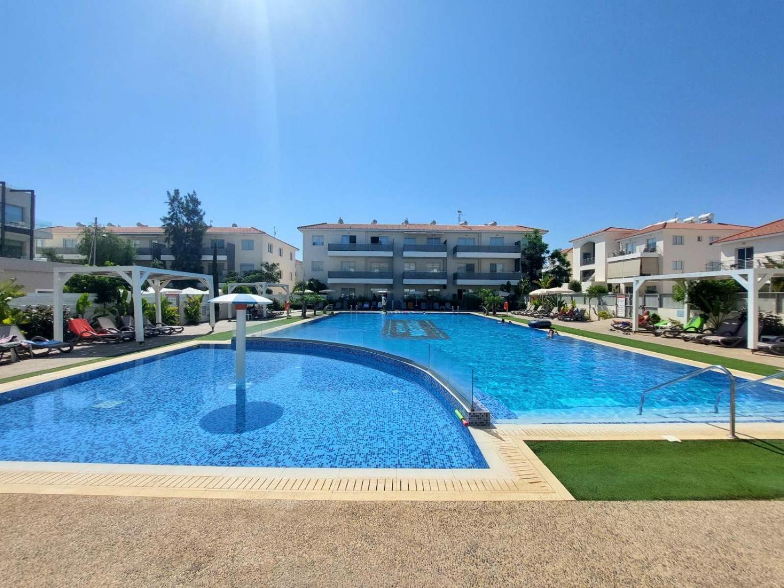 Mythical Sands Resort - Antonios Paralimni Exterior foto