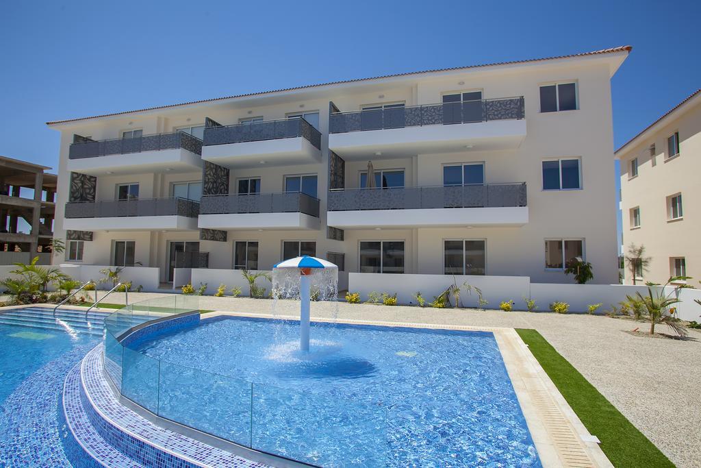 Mythical Sands Resort - Antonios Paralimni Exterior foto
